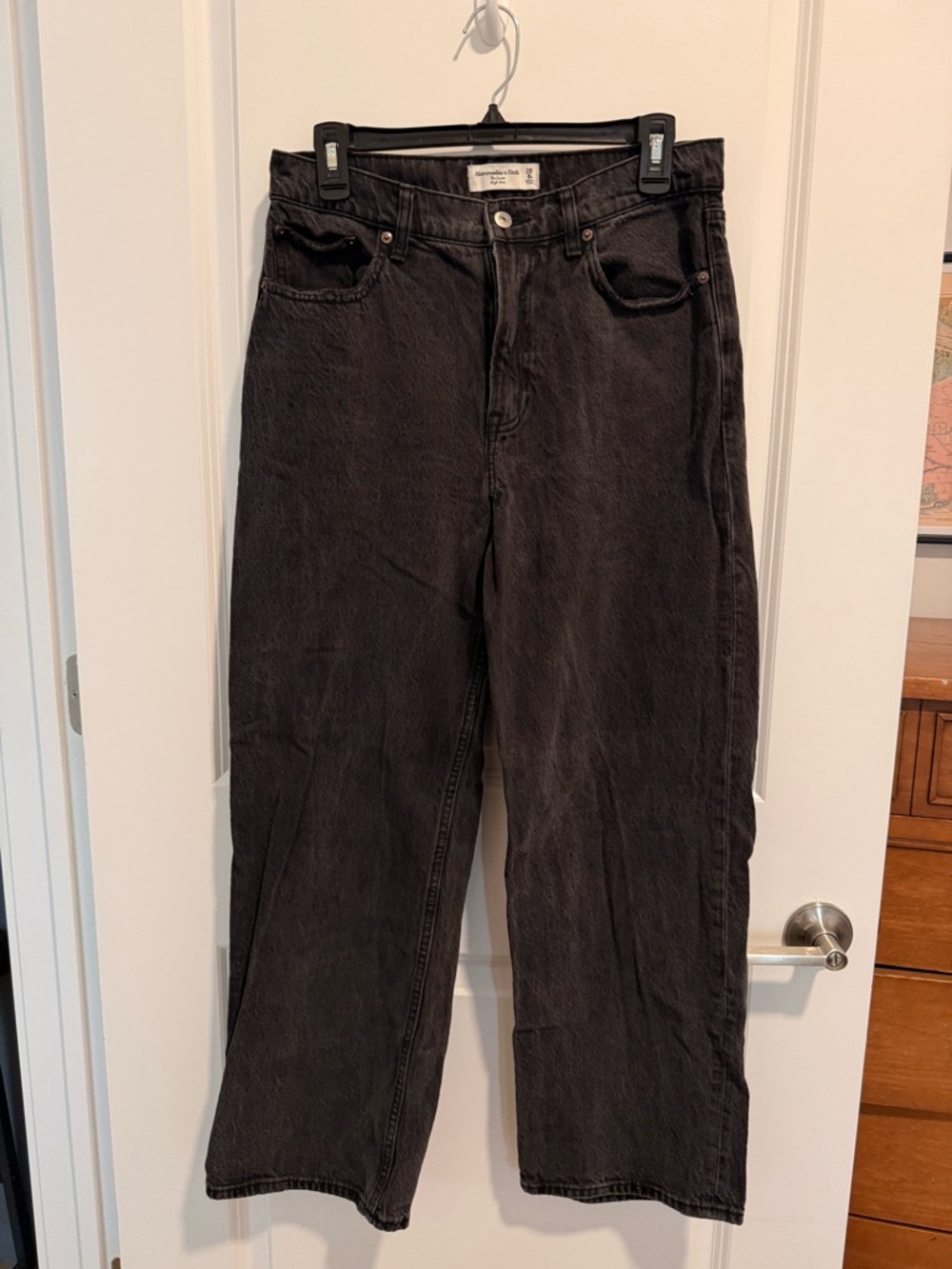 Abercrombie & Fitch Loose High-Rise Jeans